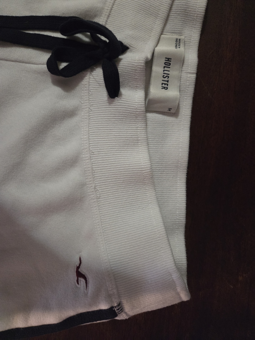 Hollister White Athletic Lounge Shorts with Black Trim Euc Size M - Picture 2 of 3